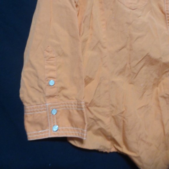 E-LAND CAMPUS CASUAL, 170/92A, casual snap shirt, GUC - Picture 6 of 16